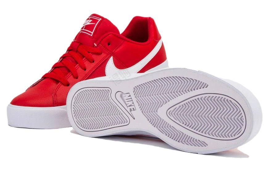 Nike Court Royale