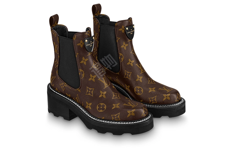 LOUIS VUITTON Beaubourg