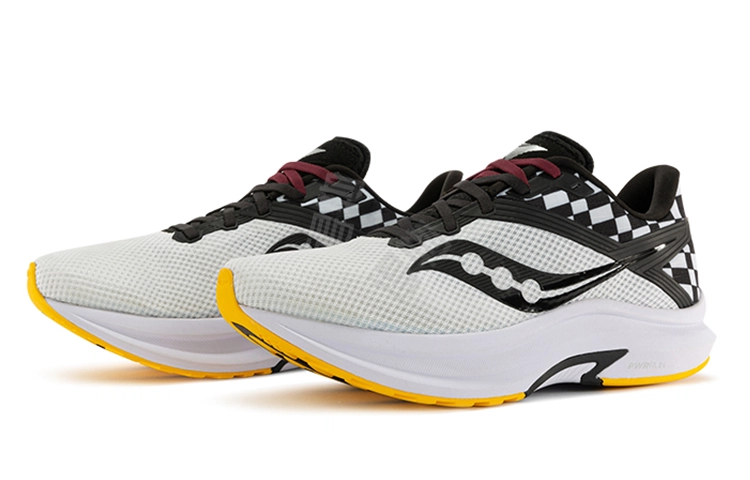Saucony AXON