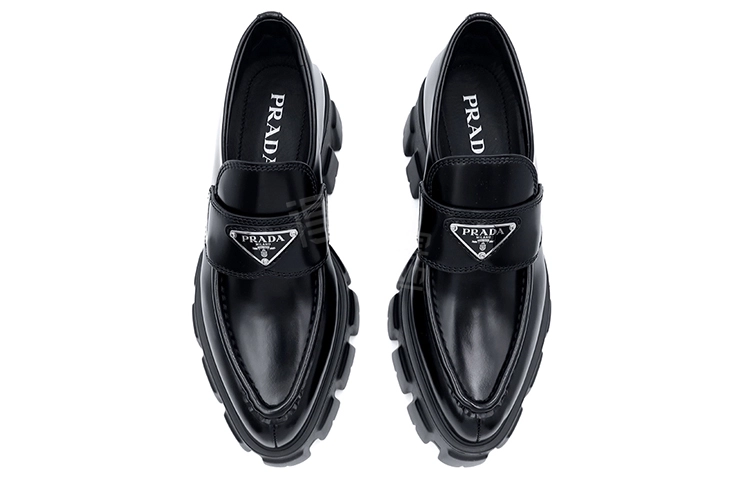 PRADA Monolith