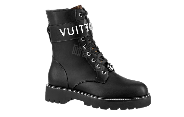LOUIS VUITTON Territory