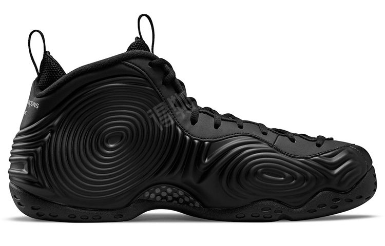 COMME DES GARCONS SHIRT x Nike Foamposite One sp