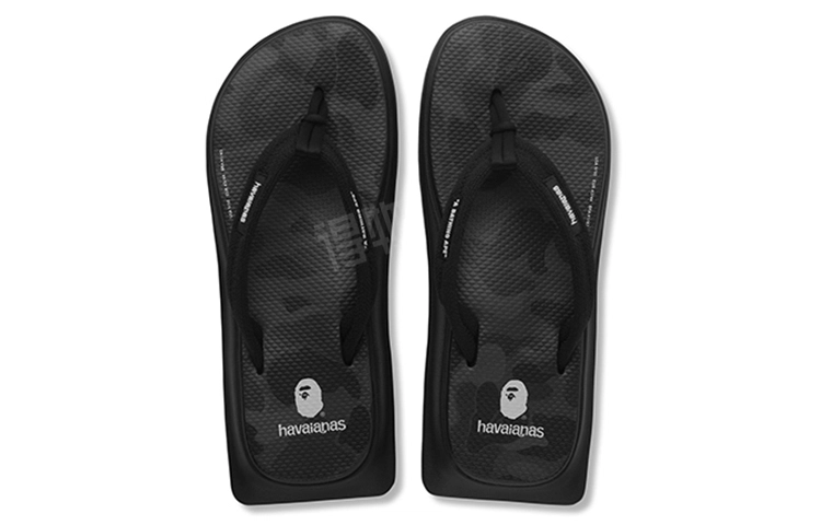 Havaianas x A BATHING APE Logo