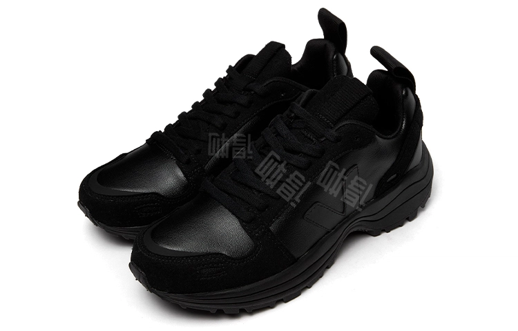 RICK OWENS x VEJA Hiking Style