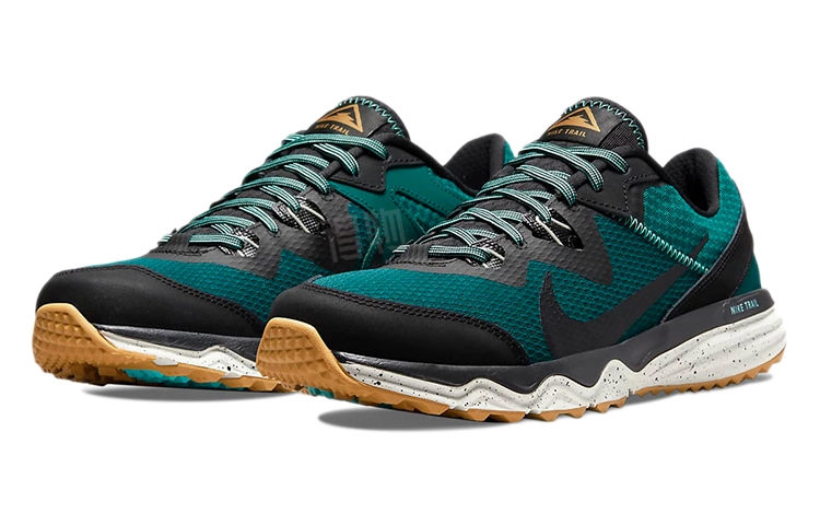 Nike Juniper Trail
