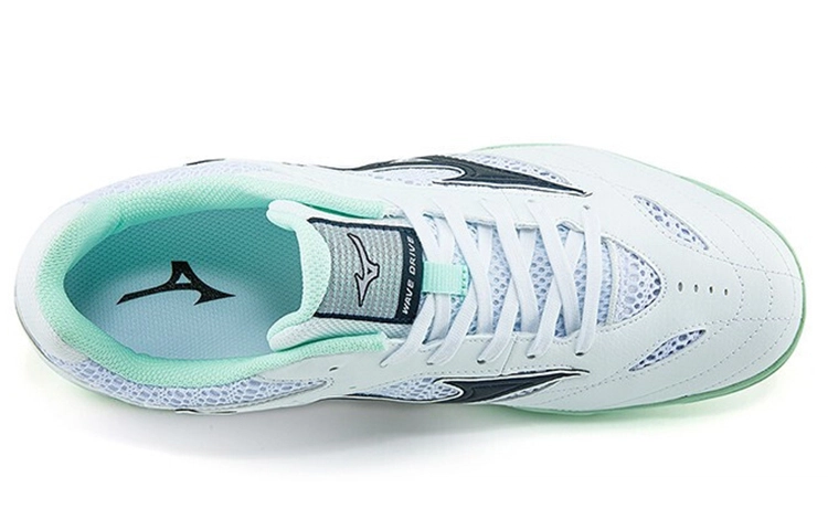 Mizuno Wave Drive 8