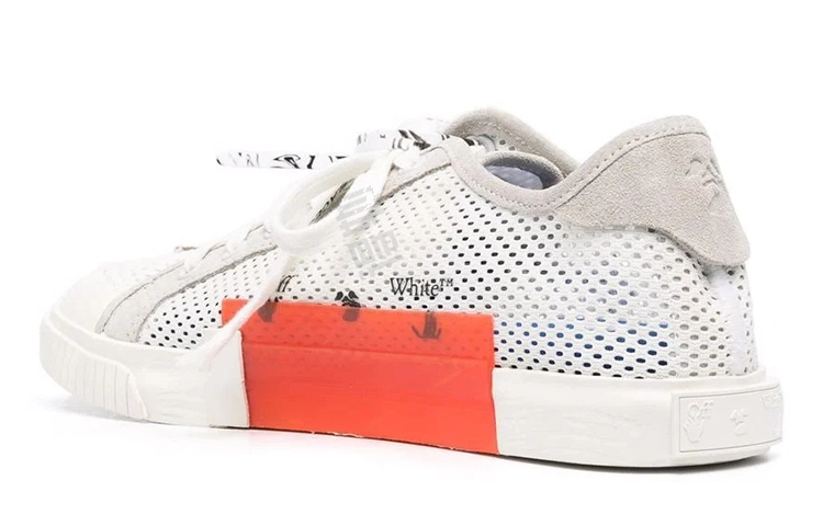 OFF-WHITE
