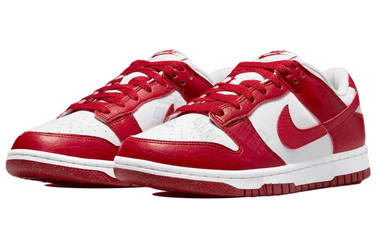 Nike Dunk Low Next Nature "University Red"