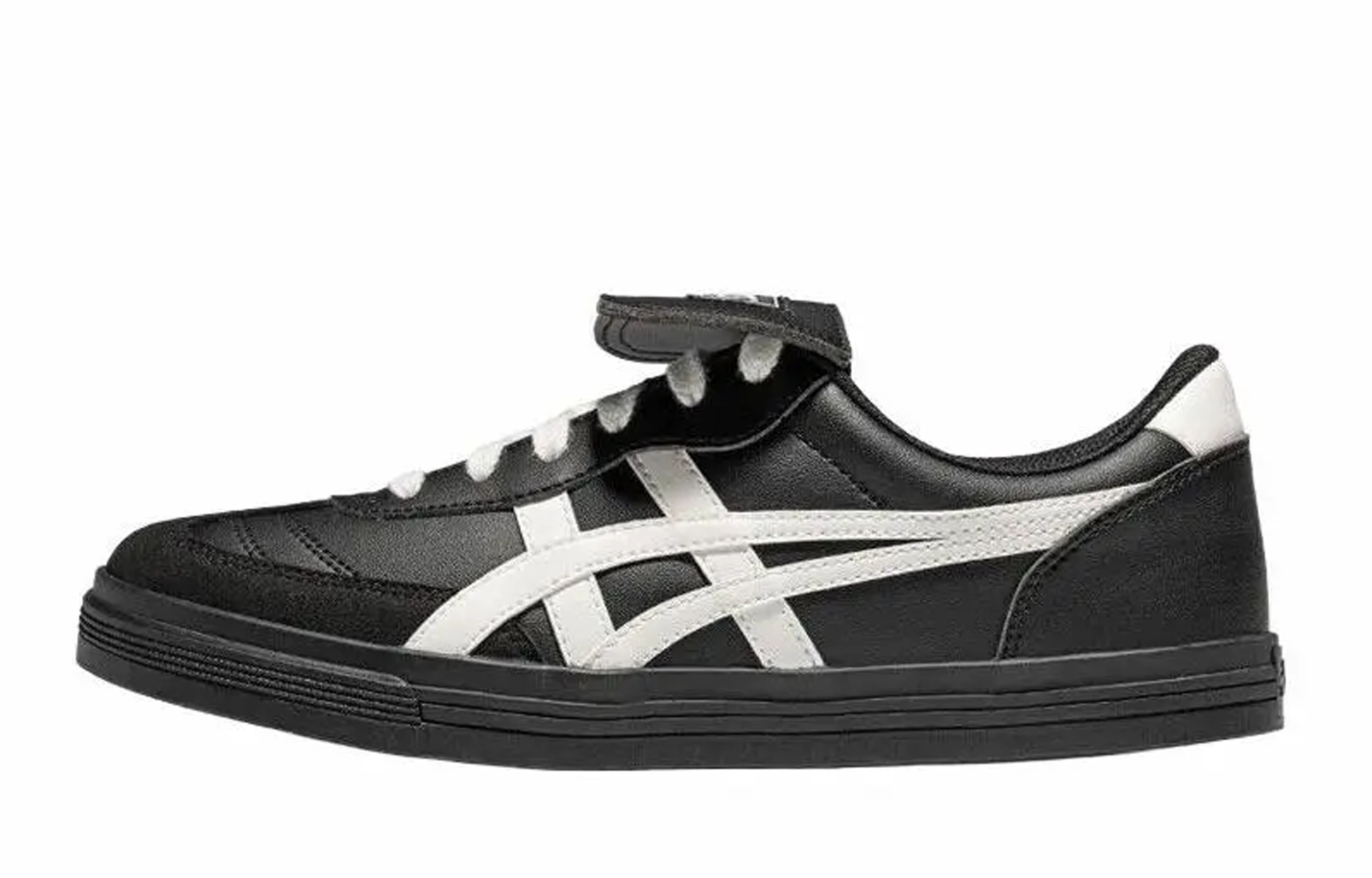 Asics Aaron 811