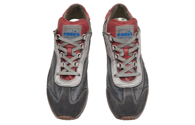 diadora