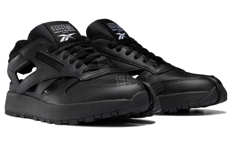 Maison Margiela x Reebok Classic Leather Tabi Decortique Low