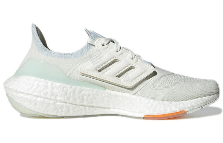adidas Ultraboost 22