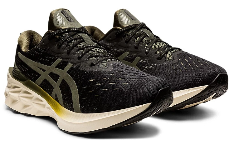 Asics Novablast 2 SPS