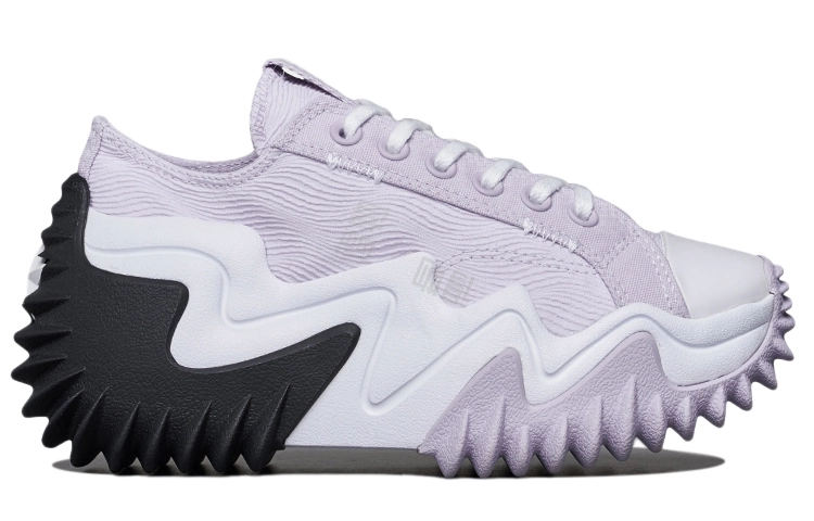 Converse Run Star Hike Motion