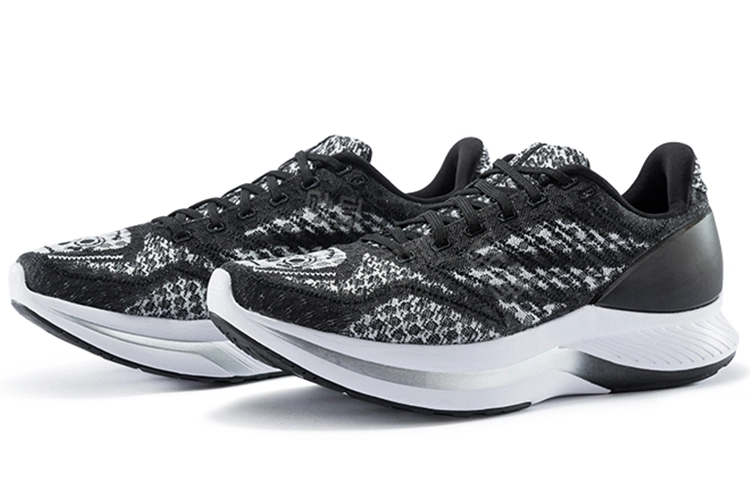 Saucony Endorphin Shift