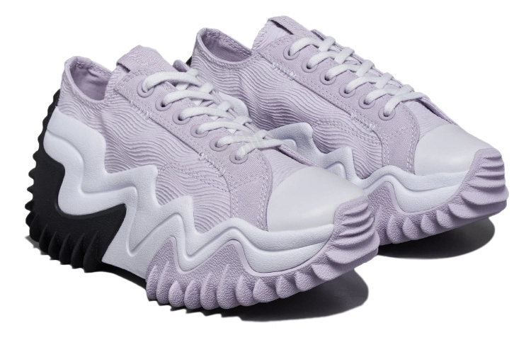Converse Run Star Hike Motion