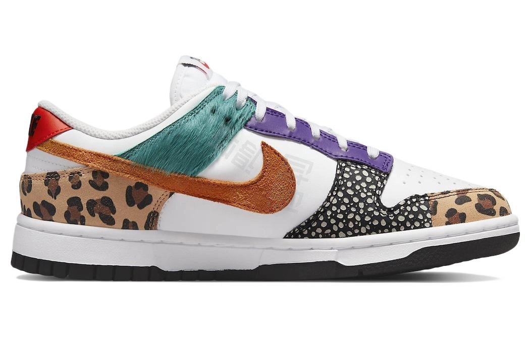 Nike Dunk Low se "patchwork"