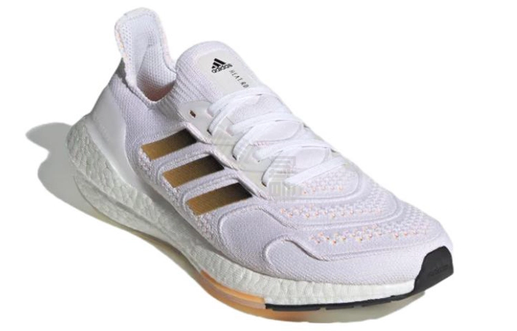 adidas Ultraboost 22