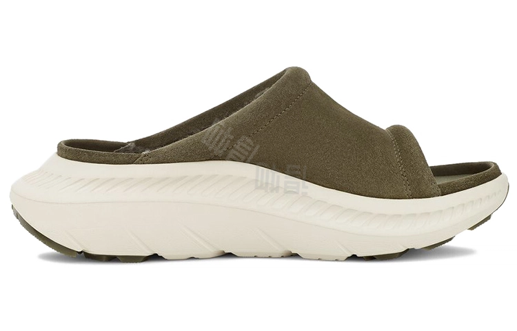 UGG CA805