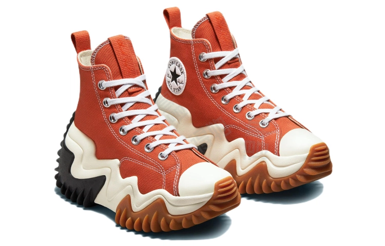 Converse Run Star Motion Platform