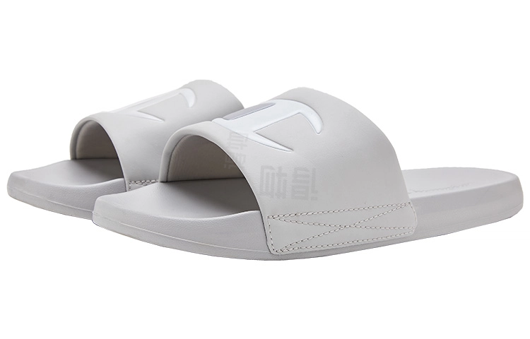 Champion Campus Slide C logo