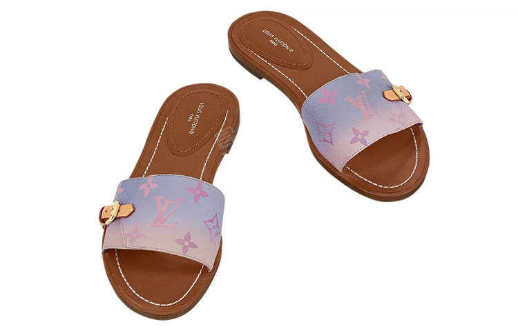 LOUIS VUITTON Lock It