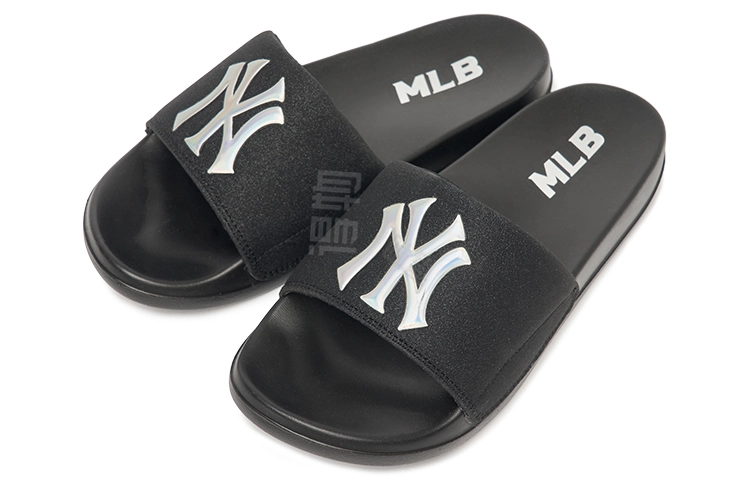 MLB New Mound Hologram