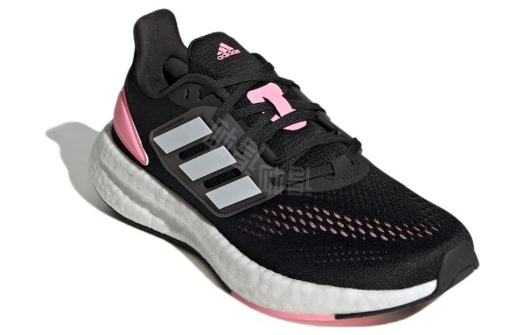 adidas Pure Boost 22