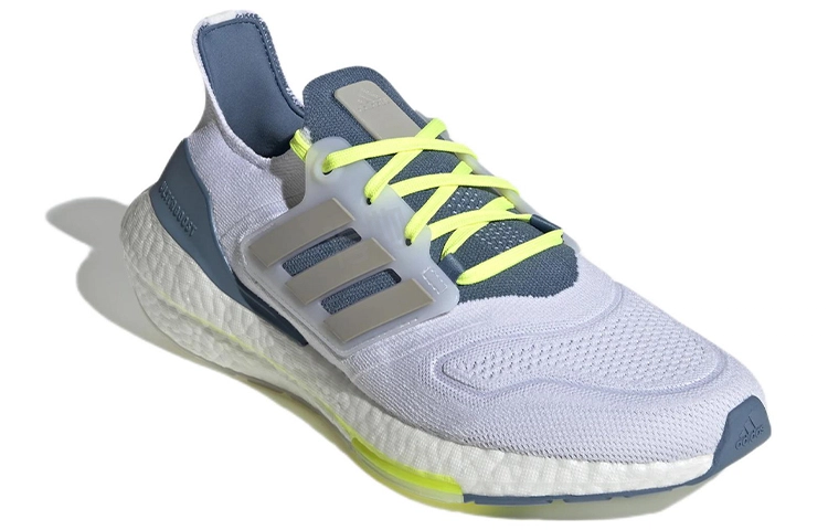 adidas Ultraboost 22