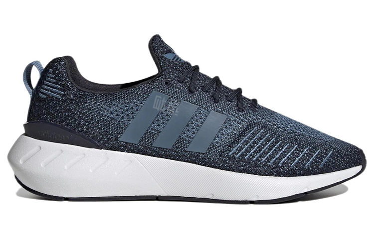 adidas originals Swift Run 22