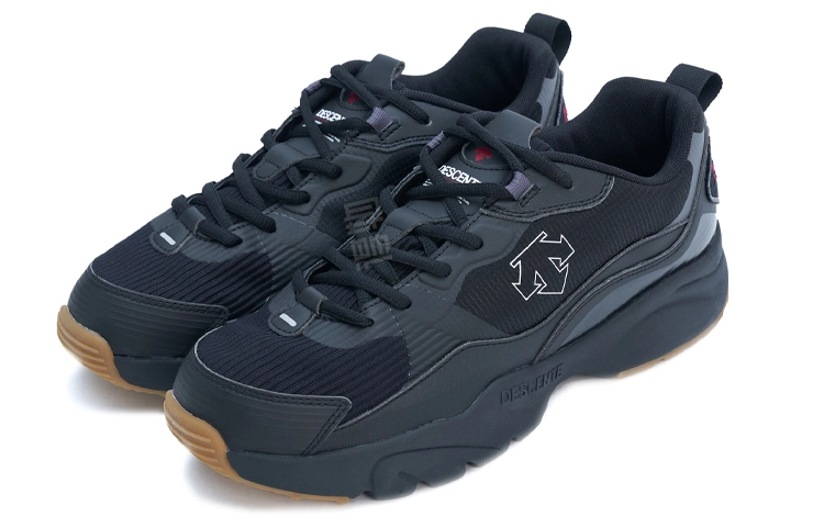 DESCENTE Sports Style