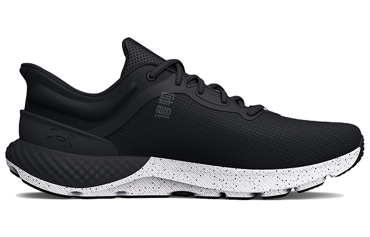 Under Armour Charged Escape 4