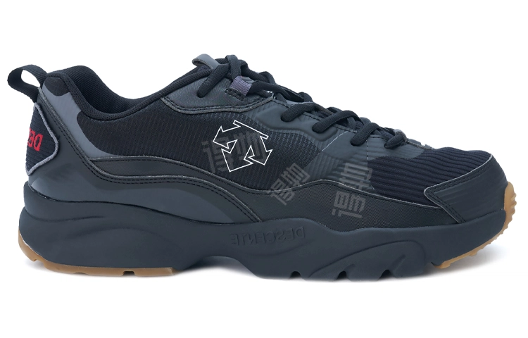 DESCENTE Sports Style
