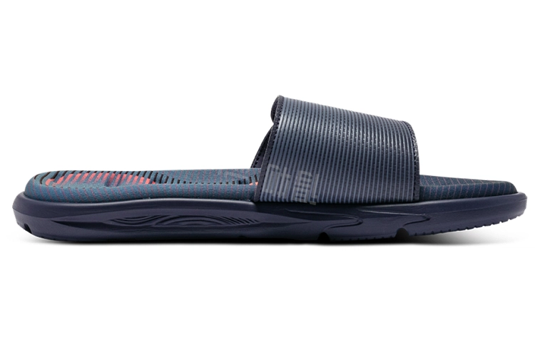 Under Armour Mercenary