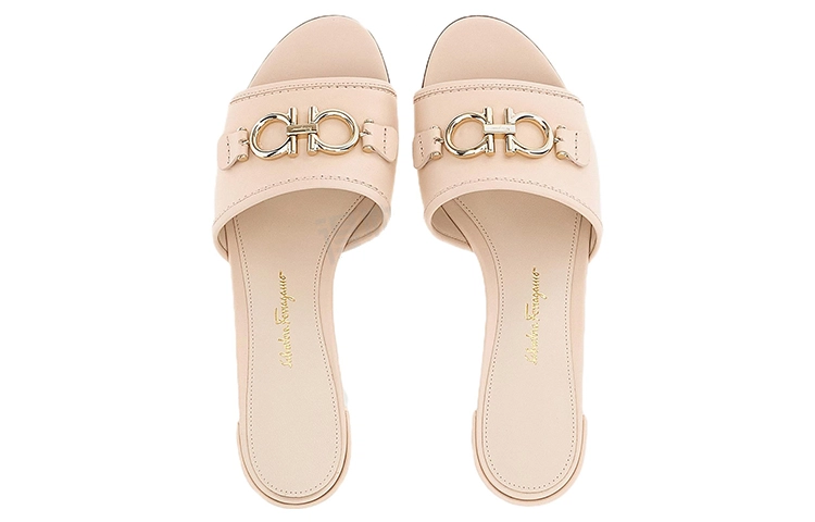 FERRAGAMO Gancini