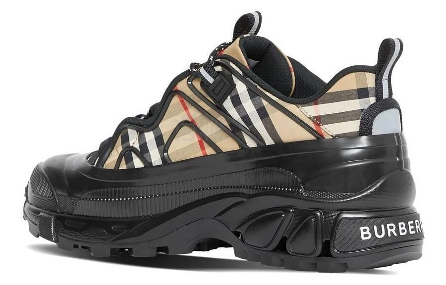 Burberry Arthur