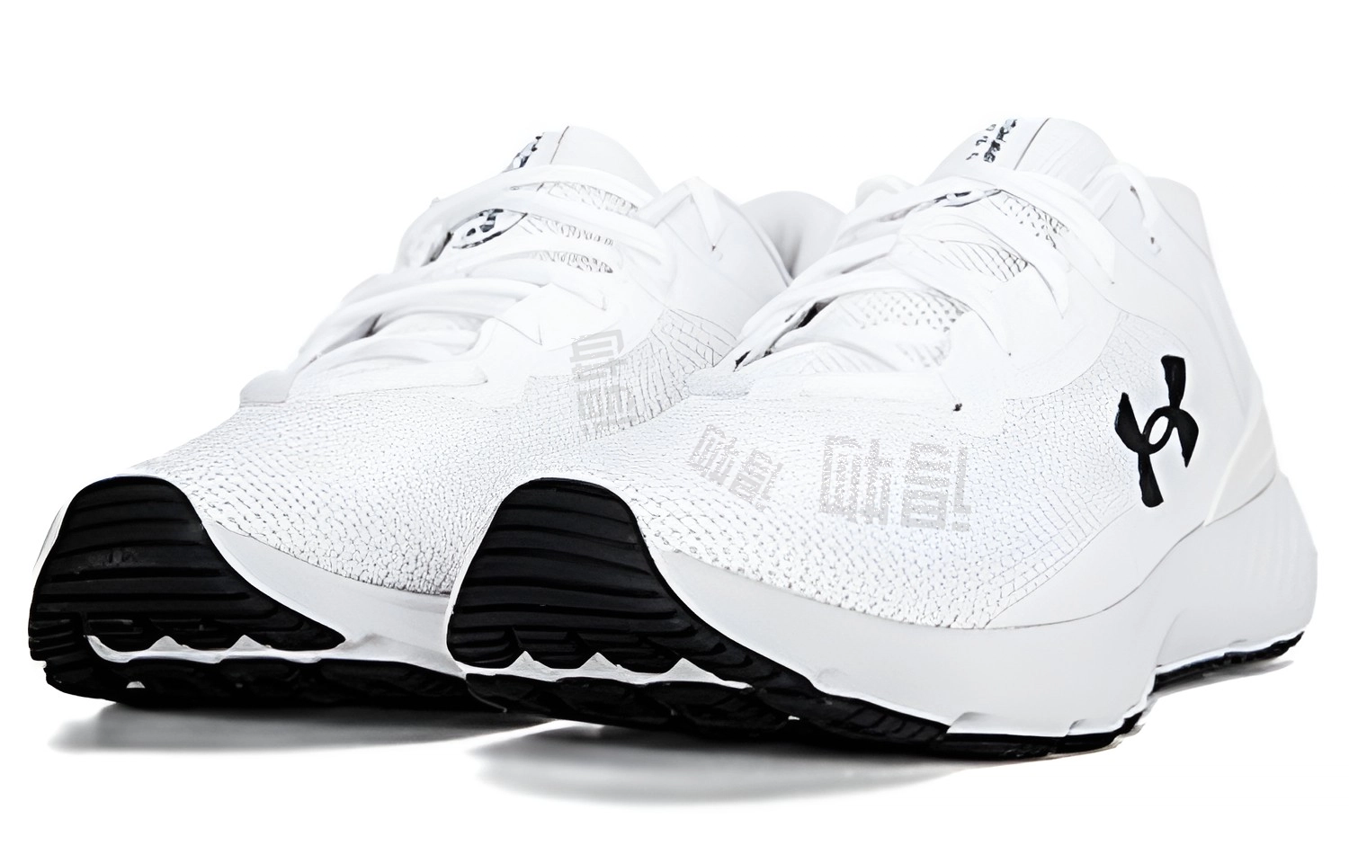 Under Armour Charged Escape 4