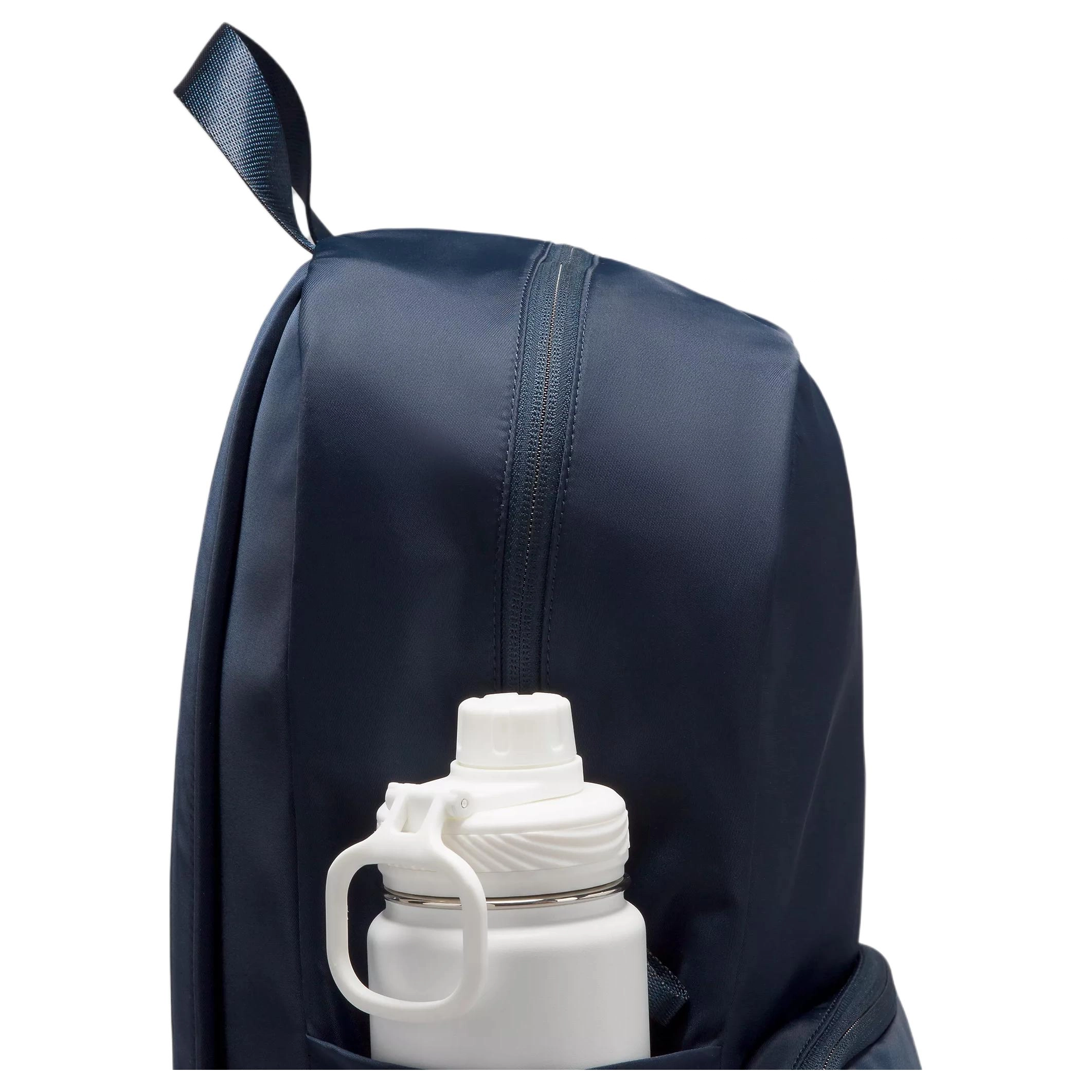 lululemon Everywhere 22L Logo