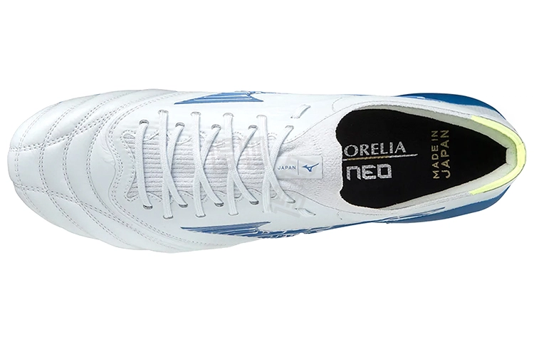 Mizuno Morelia Neo 3