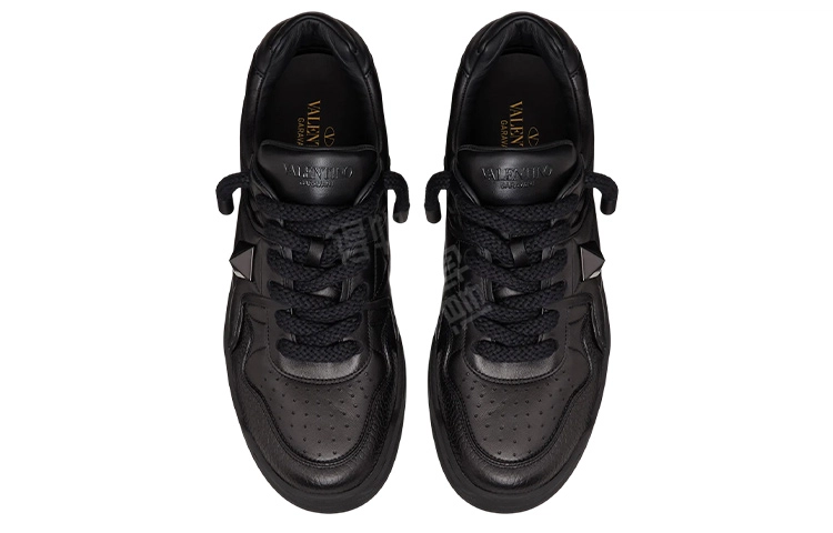 Valentino One Stud