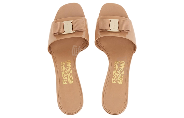 FERRAGAMO Vara