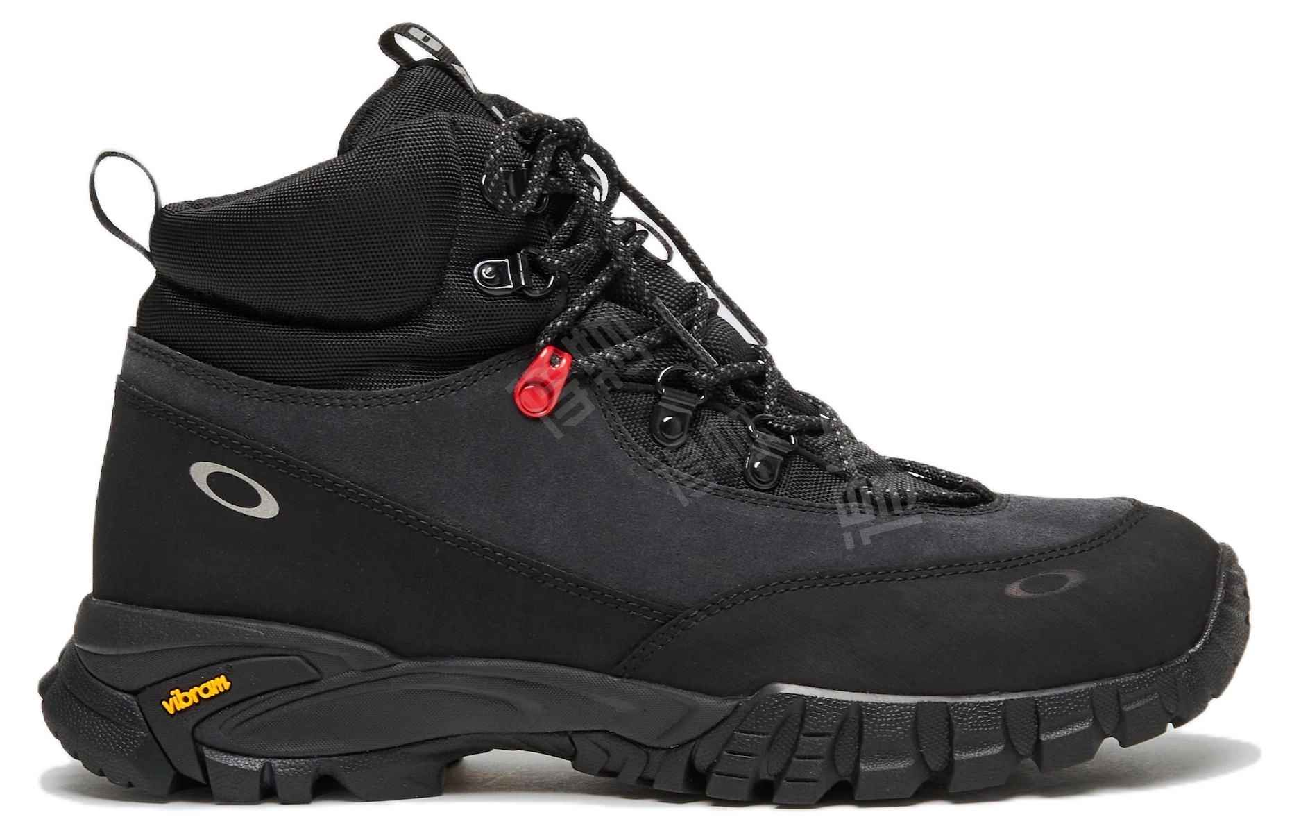 Oakley Traverse