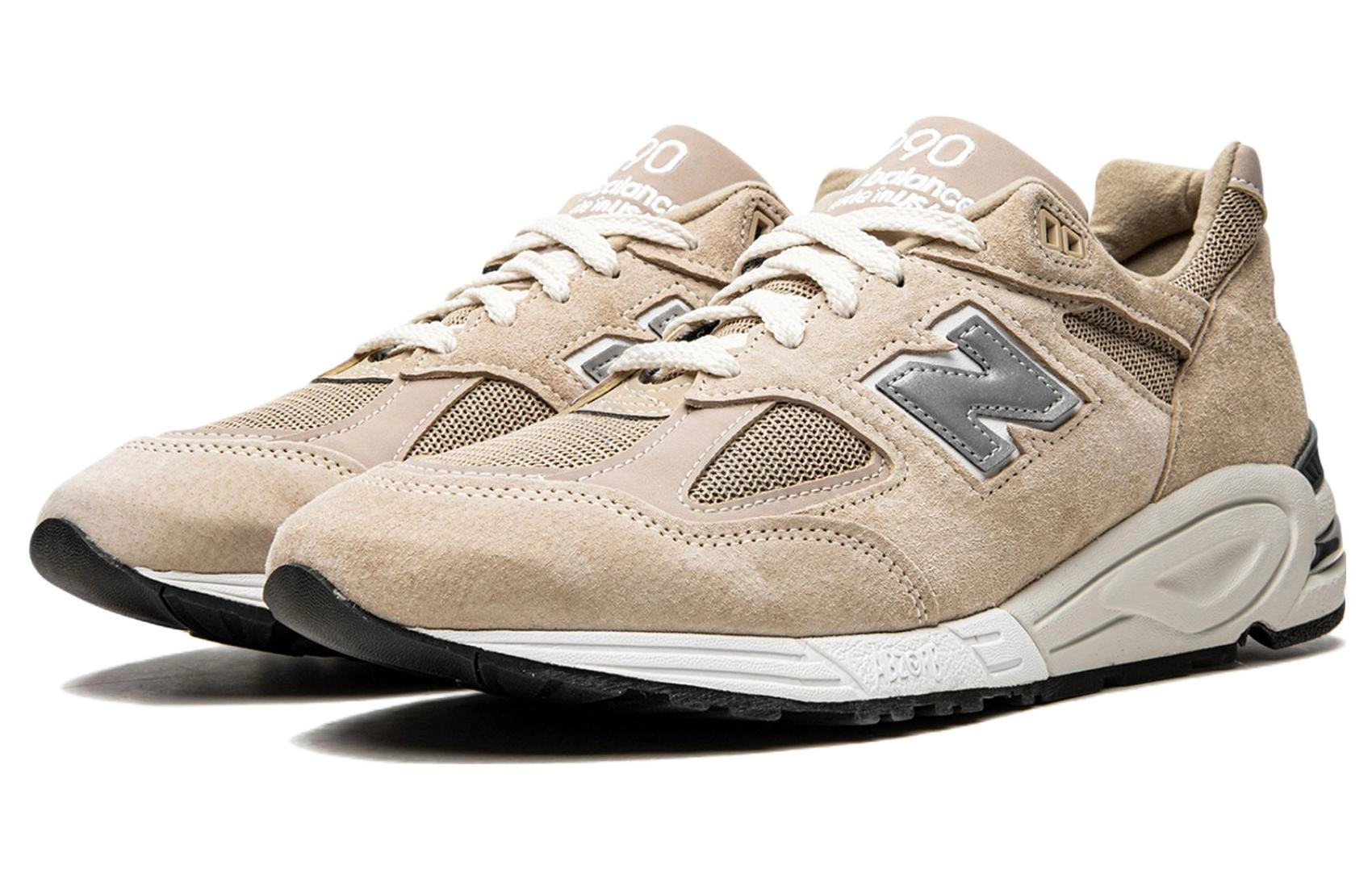 KITH x New Balance NB 990 V2