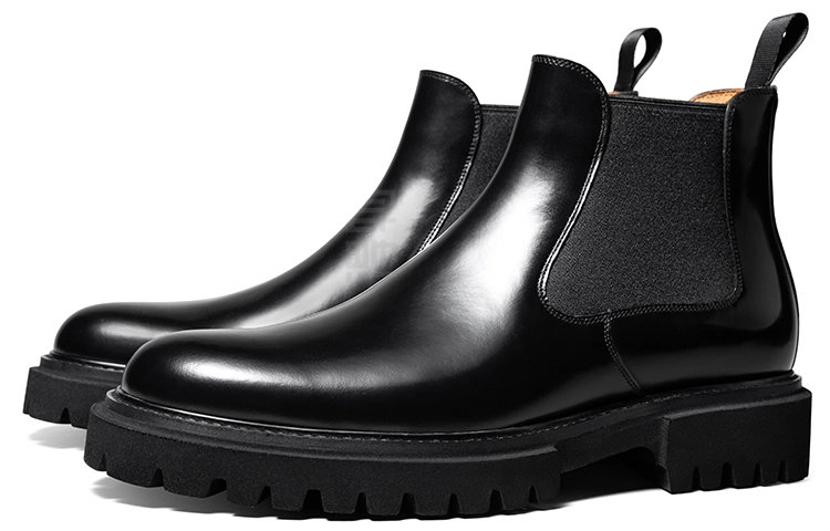 SKARO x THOM WILLS