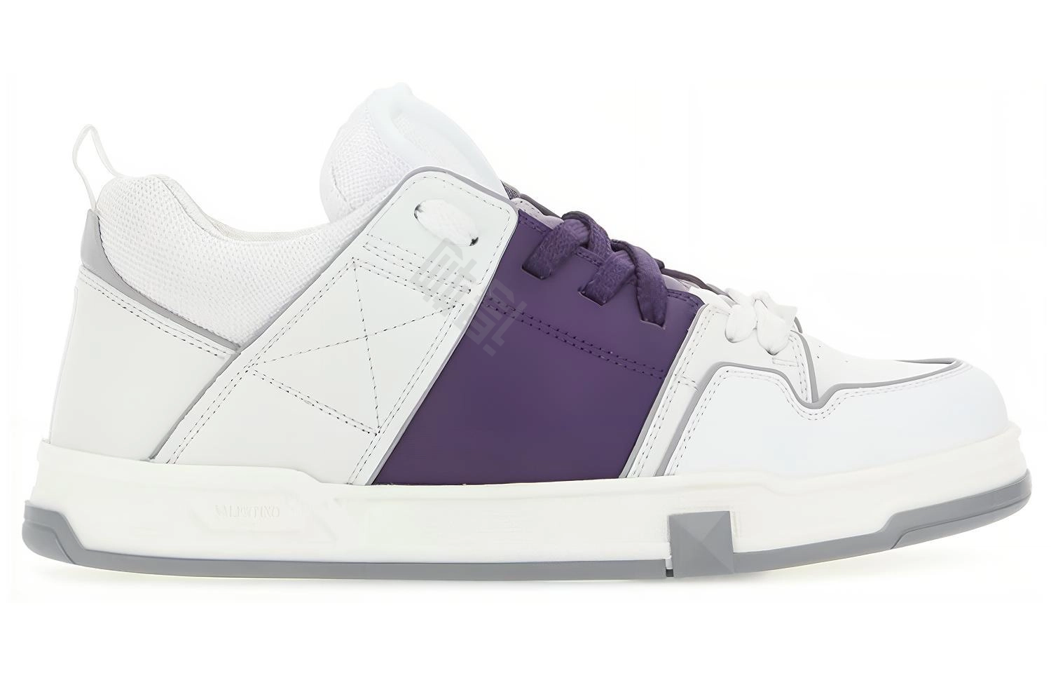 Valentino Open Garavani Skate