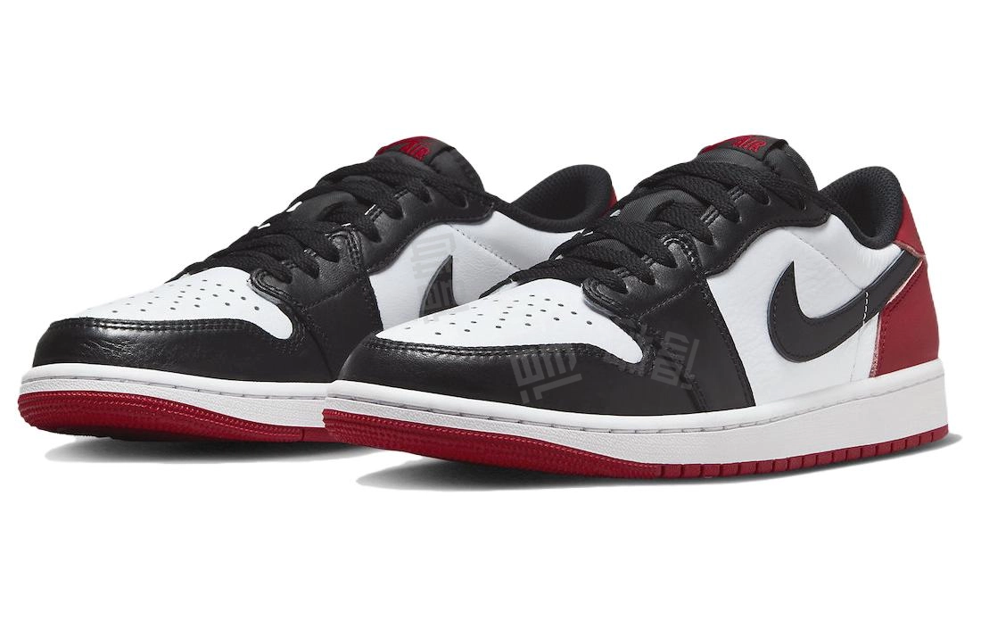 Air Jordan 1 Low OG "Black Toe"