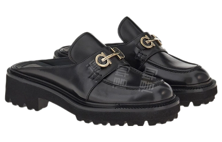 FERRAGAMO Gancini