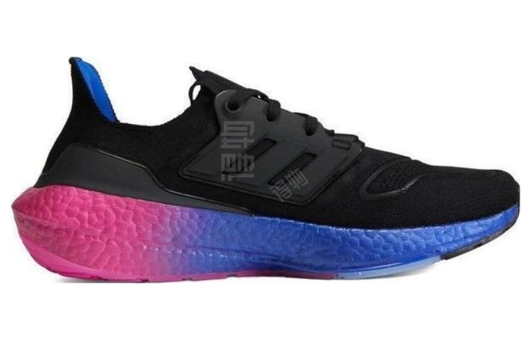 adidas Ultraboost 22