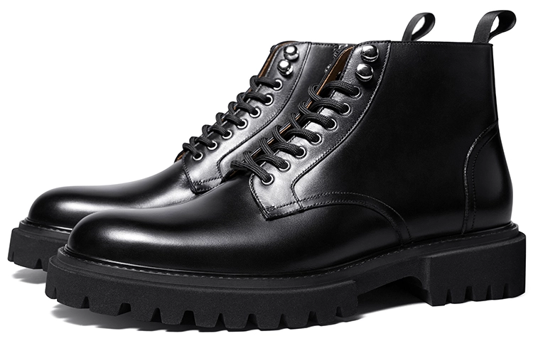 SKARO x THOM WILLS