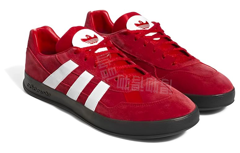 adidas originals Aloha Super Gonz Chair Fight